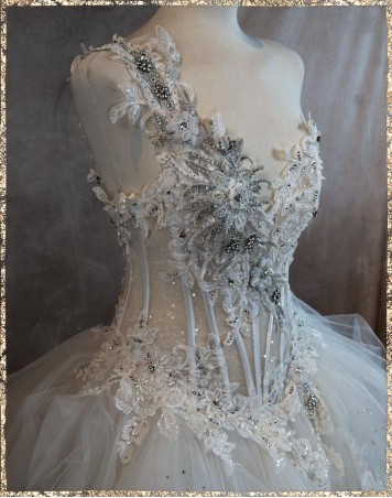 Brautkleid von Faragé Paris - Gr. 38